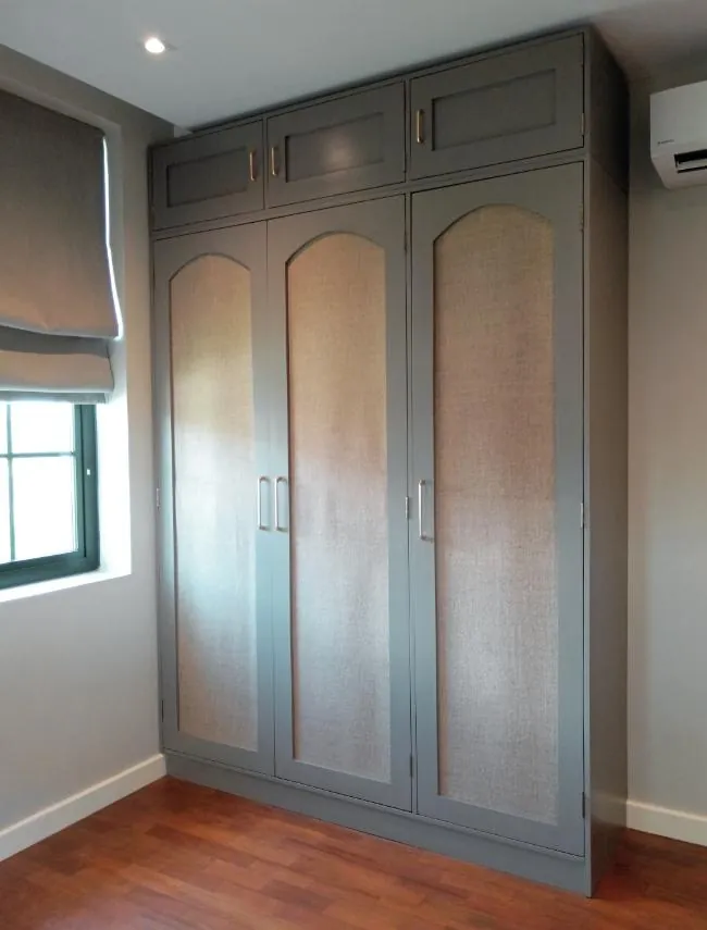 Guest bedroom wardrobe